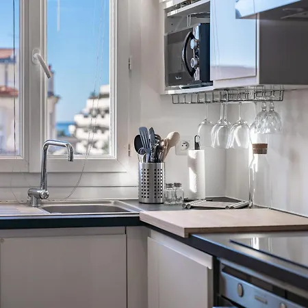 Apartment Cozystay 1814 - Stylish 1-br High Floor